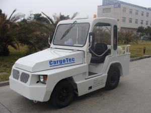 Quality 25 KN Draw Bar Pull Baggage Towing Tractor Automatic / Manual Transmission for sale