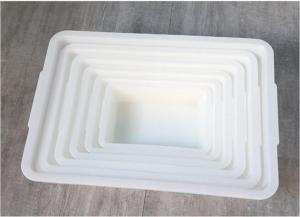 Quality Rectangular Plastic Basket Ice Tray Spicy Basin Supermarket Storage Preservation Box for sale