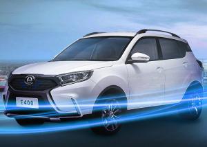 China Green Energy Mini Electric SUV Automobile With Remote Central Lock Aluminium Alloy Hub on sale