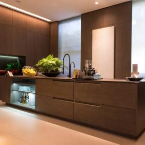 China Luxury Simple House Furniture , Black Veneer Waterproof Kitchen Cabinet on sale