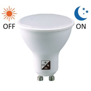 Buy cheap 220-240V Natural White Dusk Sensing Light Bulbs 4000K Color Temperature from wholesalers