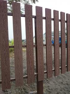 Quality Natural Wooden WPC Decking / 100 % recyclable WPC Rail Fence For Farm for sale