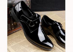 China Black Shiny Men Formal Dress Shoes Patent Leather Oxfords Style With Printed Logo on sale