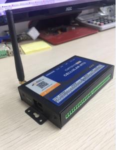 Quality 4 DI Digital Input Gateway Modbus TCP RTU , IP30 Housing Modbus TCP Modbus RTU for sale