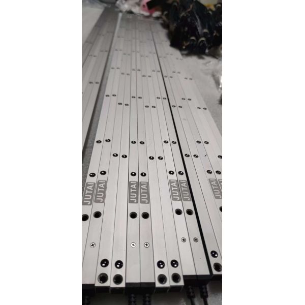 Safety Light Grid for Rolling Doors and High Speed Doors with Blanking Mode Function