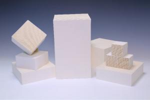 Quality Al2O3 Honeycomb Monolithic Catalyst Support White For Industrial VOC for sale