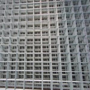 China Anti-Rust Galvanized Welded Wire Mesh Panels Welded Wire Farm Mesh Home Fence Panels on sale