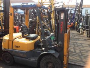 China Used TCM FD20Z5T forklift truck 2T ISUZU engine 3m lifting heightdiesel forklift on sale