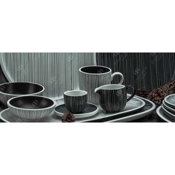 OEM ODM White And Black Line Round Ceramic Dinner Plate