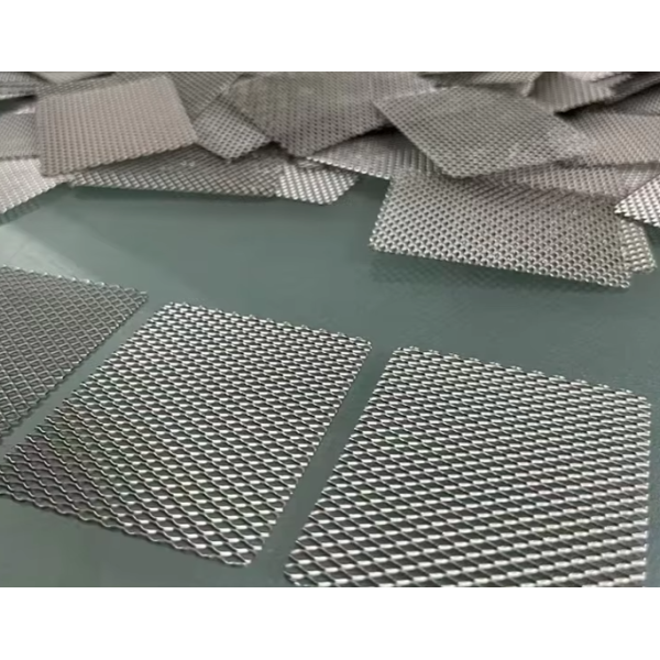 Silver Plated Titanium Expanded Metal Mesh Anode Mesh with 1.3*2.6mm Micro-Diamond Pattern for Extreme Corrosion Resistance