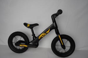 Quality Alloy Frame Lightweight Childrens Bikes OEM With Plastic Wheels for sale