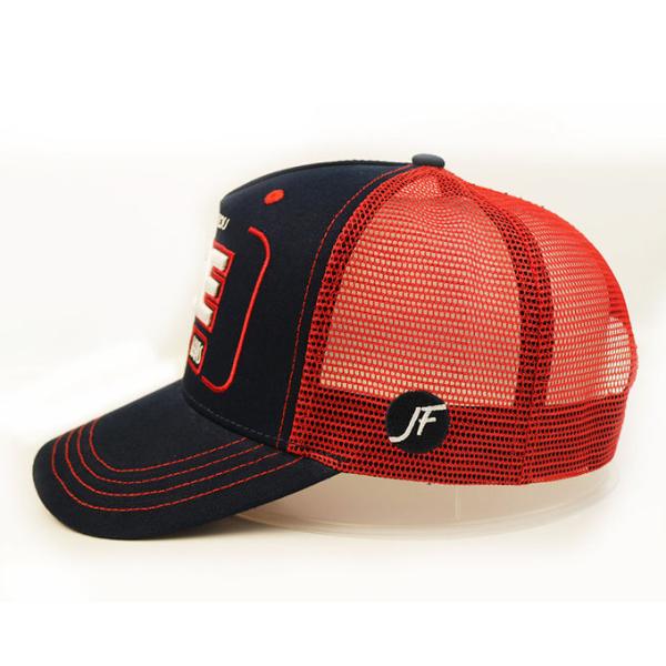 Customized Size Snapback Hats , Mesh Trucker Cap 3d Embroidered