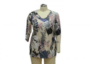 Ladis Shirt Little V-Neckline Shiny Reinstone Decoration 3/4 Sleeves Digital Printing Ladies Fashion Shirt