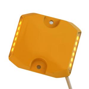 Quality 800m Visual Wired Road Stud High Intensity Reflective 8000mcd Mono Crystalline for sale