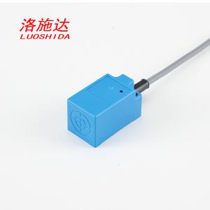 China 24V Non Flush Rectangular Inductive Proximity Sensor Q25 Plastic Tube on sale