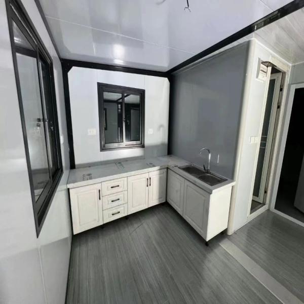 20ft or 40ft White/Customized Color Portable Prefabricated Expandable Container House