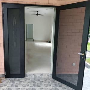 Quality Aluminum Frame Stainless Steel Screen Hinged Screen Doors For House Buildings for sale