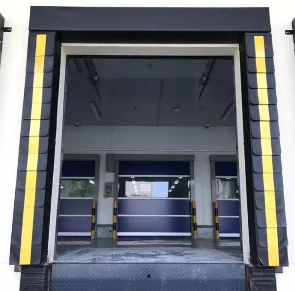 Buy Foam Pad Loading Dock Seals With Foam Thermal Insulation Is Applied Cold-Chain Logistic at wholesale prices
