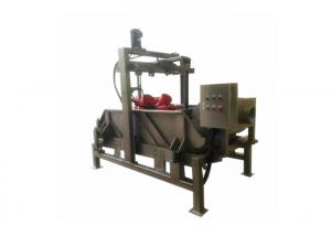 China Two Motion Rectangular Vibrating Screen Machine For Paper Making Paper Pulp on sale