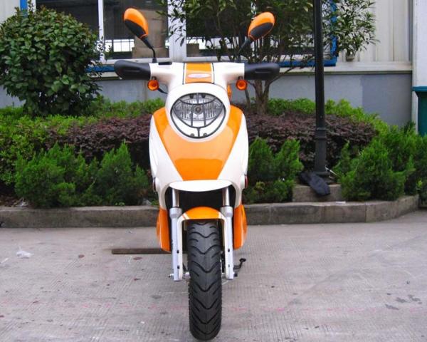 Buy Single Cylinde Motor Powered Scooter 4 Stroke Air Cooled Automatic Clutch at wholesale prices