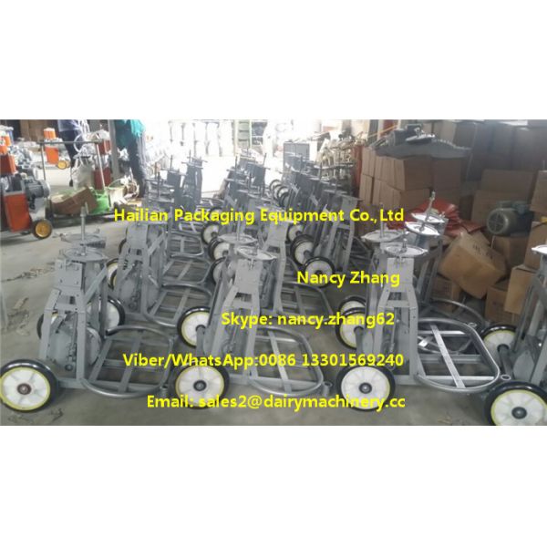 HL-JN05 Automatic Milking Piston Cow Mobile Milking Machine For Two Cows Milking