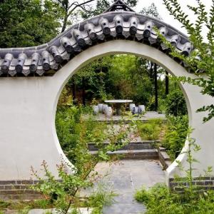 China Beautiful Roof Design Garden China Clay Tiles For Moon Gate on sale